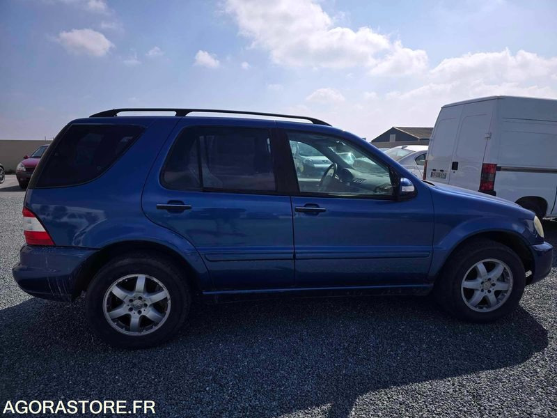 NIORT - MERCEDES ML 400 CDI BVA BI TURBO 4.00L 250 CH PEINTURE NEUVE 2025 - Personenwagen: afbeelding 5 NIORT - MERCEDES ML 400 CDI BVA BI TURBO 4.00L 250 CH PEINTURE NEUVE 2025 - Personenwagen: afbeelding 5
