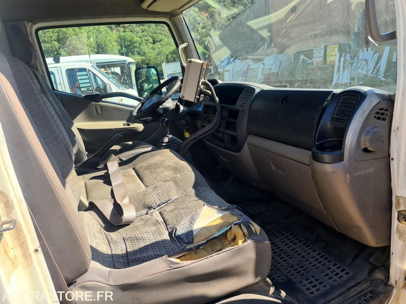 NISSAN - BOM - CABSTAR - Kipper bestelwagen: afbeelding 4 NISSAN - BOM - CABSTAR - Kipper bestelwagen: afbeelding 4