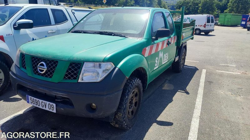 Nissan Pick-up Benne - Bestelwagen open laadbak: afbeelding 2 Nissan Pick-up Benne - Bestelwagen open laadbak: afbeelding 2