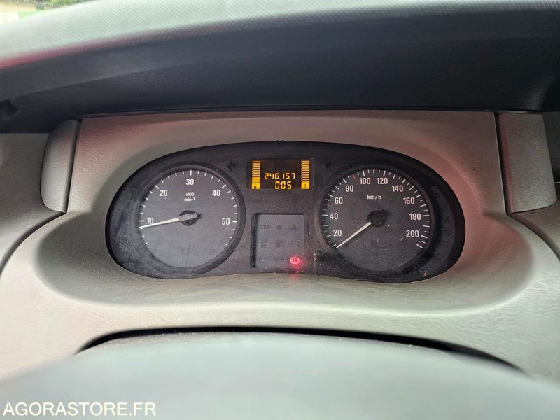 Gesloten bestelwagen OPEL VIVARO 246157kms 2008 - 5789VX86: afbeelding 10 Gesloten bestelwagen OPEL VIVARO 246157kms 2008 - 5789VX86: afbeelding 10