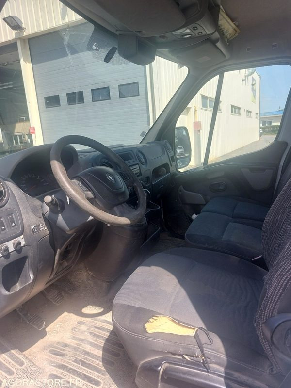 P1509073 - Renault MASTER DCI 125+ AMNGT 2011 239908km - Gesloten bestelwagen: afbeelding 5 P1509073 - Renault MASTER DCI 125+ AMNGT 2011 239908km - Gesloten bestelwagen: afbeelding 5