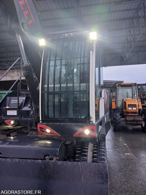 Graafmachine PELLE DE MANUTENTION TABARELLI T308 DIESEL 18T500 616h 2022: afbeelding 12