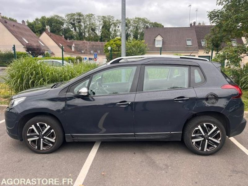 PEUGEOT 2008 HDI 1.6 100 cv auto école - SUV: afbeelding 3 PEUGEOT 2008 HDI 1.6 100 cv auto école - SUV: afbeelding 3