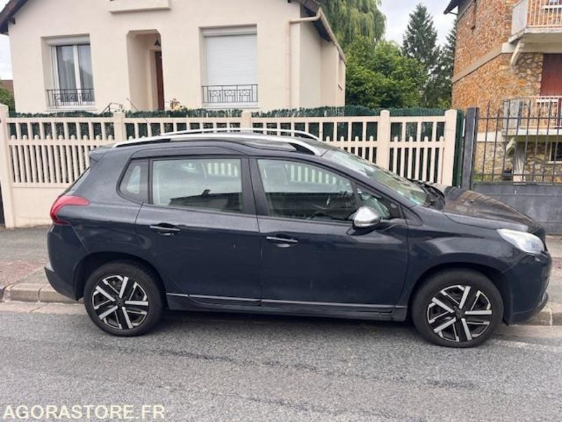 PEUGEOT 2008 HDI 1.6 100 cv auto école - SUV: afbeelding 4 PEUGEOT 2008 HDI 1.6 100 cv auto école - SUV: afbeelding 4