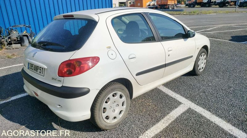 PEUGEOT 206 - 2005 - 127168kms - Personenwagen: afbeelding 4 PEUGEOT 206 - 2005 - 127168kms - Personenwagen: afbeelding 4