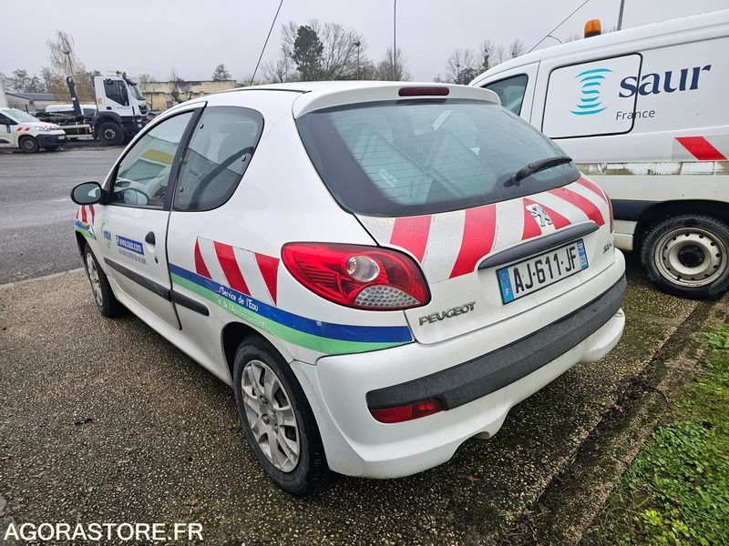 PEUGEOT 206+ - 2010 - 271008KM - AJ611JF - Personenwagen: afbeelding 4 PEUGEOT 206+ - 2010 - 271008KM - AJ611JF - Personenwagen: afbeelding 4