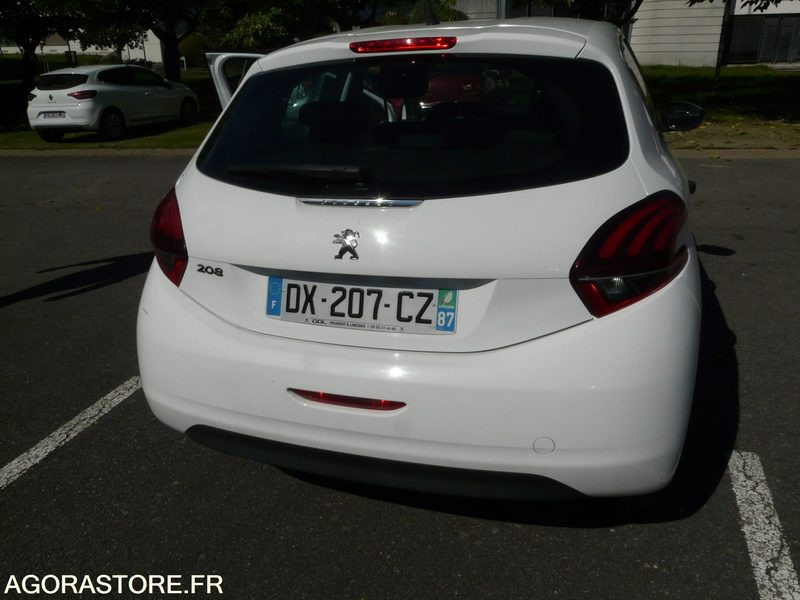 PEUGEOT 208 DX207CZ - Personenwagen: afbeelding 2 PEUGEOT 208 DX207CZ - Personenwagen: afbeelding 2