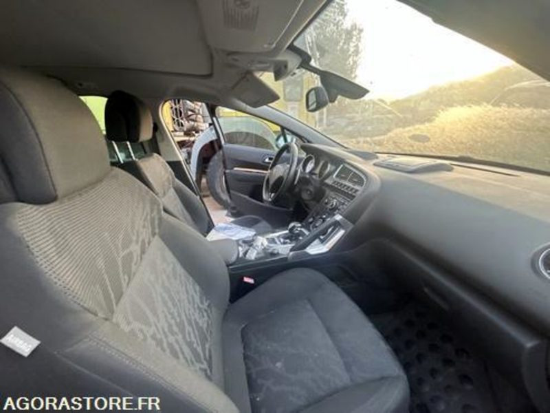 PEUGEOT 3008 - 2012 - 166476KM - CM955SZ - SUV: afbeelding 5 PEUGEOT 3008 - 2012 - 166476KM - CM955SZ - SUV: afbeelding 5