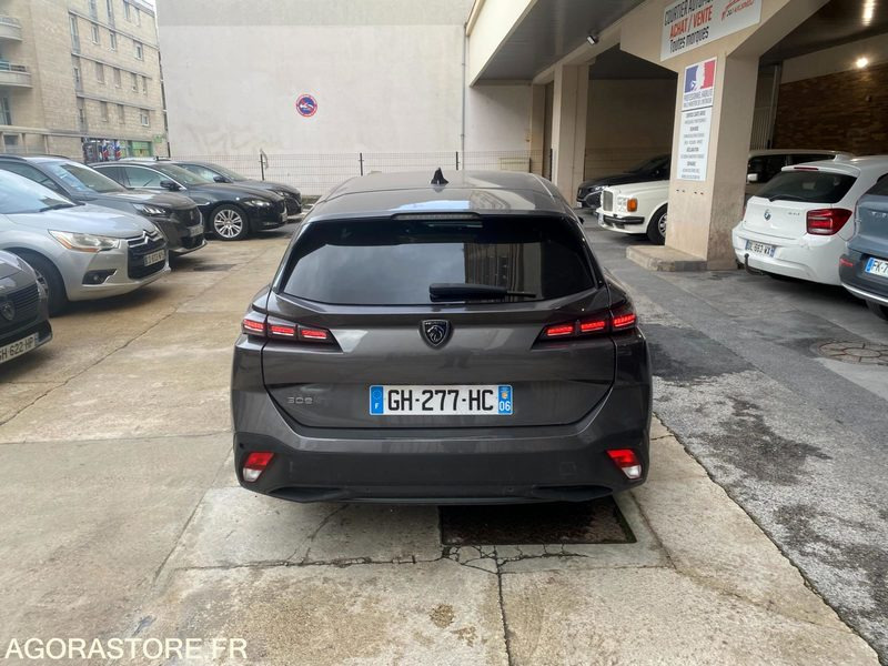 PEUGEOT 308 III Active Pack(P5) SW 1.5 BlueHDi EAT8 130 cv Boîte auto Pas de TVA - Stationwagen: afbeelding 4 PEUGEOT 308 III Active Pack(P5) SW 1.5 BlueHDi EAT8 130 cv Boîte auto Pas de TVA - Stationwagen: afbeelding 4