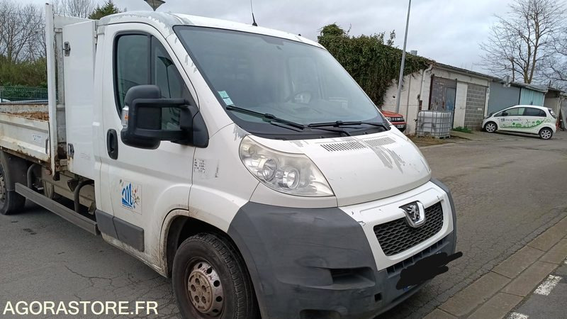 PEUGEOT BOXER 2.2 HDI AVEC BENNE ET COFFRE CABINE - Kipper bestelwagen: afbeelding 1 PEUGEOT BOXER 2.2 HDI AVEC BENNE ET COFFRE CABINE - Kipper bestelwagen: afbeelding 1