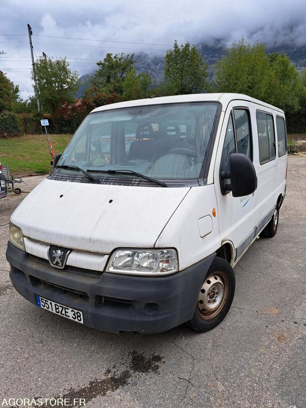 PEUGEOT BOXER-73 948 KMS-2003-551BZE38 - Minibus, Personenvervoer: afbeelding 1 PEUGEOT BOXER-73 948 KMS-2003-551BZE38 - Minibus, Personenvervoer: afbeelding 1