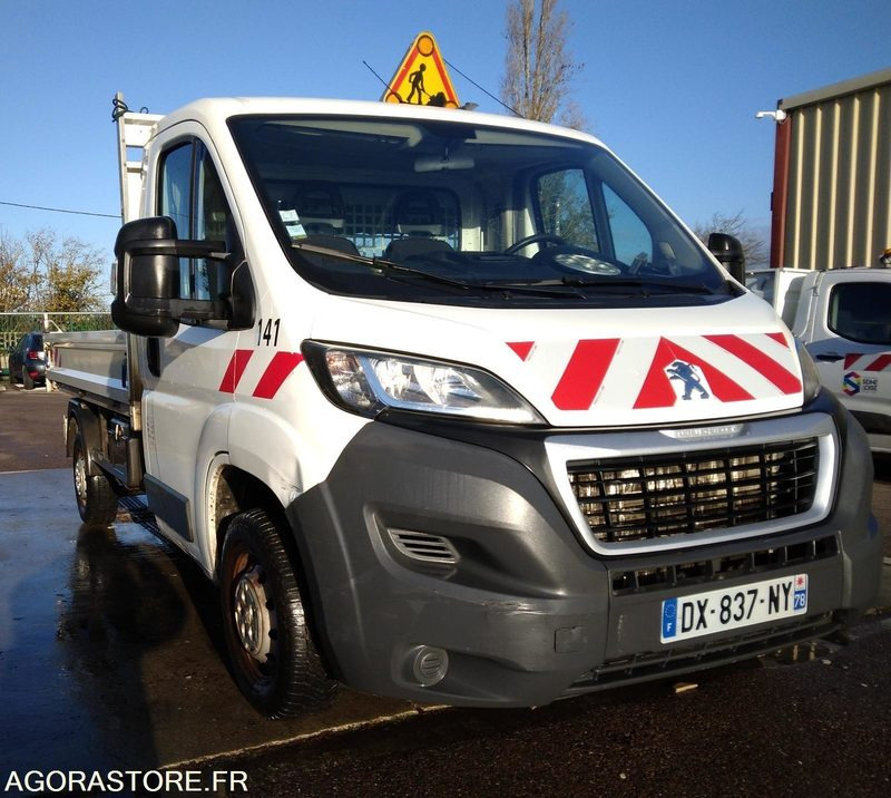 PEUGEOT BOXER benne basculante - 2015 - 112006 km - GAZOLE - Kipper bestelwagen: afbeelding 2 PEUGEOT BOXER benne basculante - 2015 - 112006 km - GAZOLE - Kipper bestelwagen: afbeelding 2