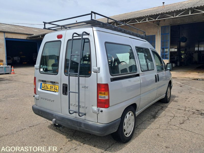 PEUGEOT EXPERT COMBI 8 PLACES - Minibus, Personenvervoer: afbeelding 3 PEUGEOT EXPERT COMBI 8 PLACES - Minibus, Personenvervoer: afbeelding 3