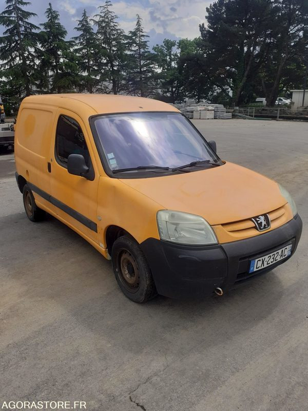 PEUGEOT PARTNER - 2005 / 360412KM (VCM11345) - Kleine bestelwagen: afbeelding 1 PEUGEOT PARTNER - 2005 / 360412KM (VCM11345) - Kleine bestelwagen: afbeelding 1