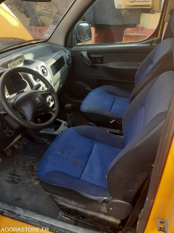 PEUGEOT PARTNER - 2005 / 360412KM (VCM11345) - Kleine bestelwagen: afbeelding 5 PEUGEOT PARTNER - 2005 / 360412KM (VCM11345) - Kleine bestelwagen: afbeelding 5