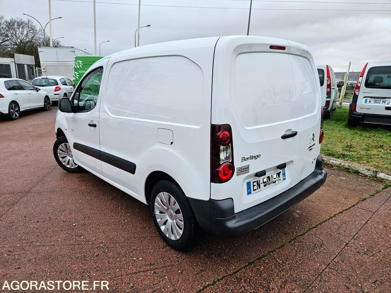 PEUGEOT PARTNER ÉLECTRIQUE 3 PLACES GPS CLIM - 2017 - 23300KMS - Kleine bestelwagen, Elektrische bedrijfswagen: afbeelding 4 PEUGEOT PARTNER ÉLECTRIQUE 3 PLACES GPS CLIM - 2017 - 23300KMS - Kleine bestelwagen, Elektrische bedrijfswagen: afbeelding 4