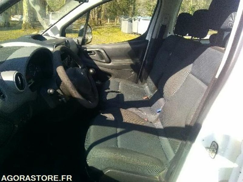 PEUGEOT Partner - 218886km - 2010 - Kleine bestelwagen: afbeelding 3 PEUGEOT Partner - 218886km - 2010 - Kleine bestelwagen: afbeelding 3
