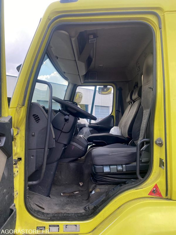 PORTEUR BOM 16T RENAULT FAUN - 252385km- 2012 (4008) - Vuilniswagen: afbeelding 4 PORTEUR BOM 16T RENAULT FAUN - 252385km- 2012 (4008) - Vuilniswagen: afbeelding 4