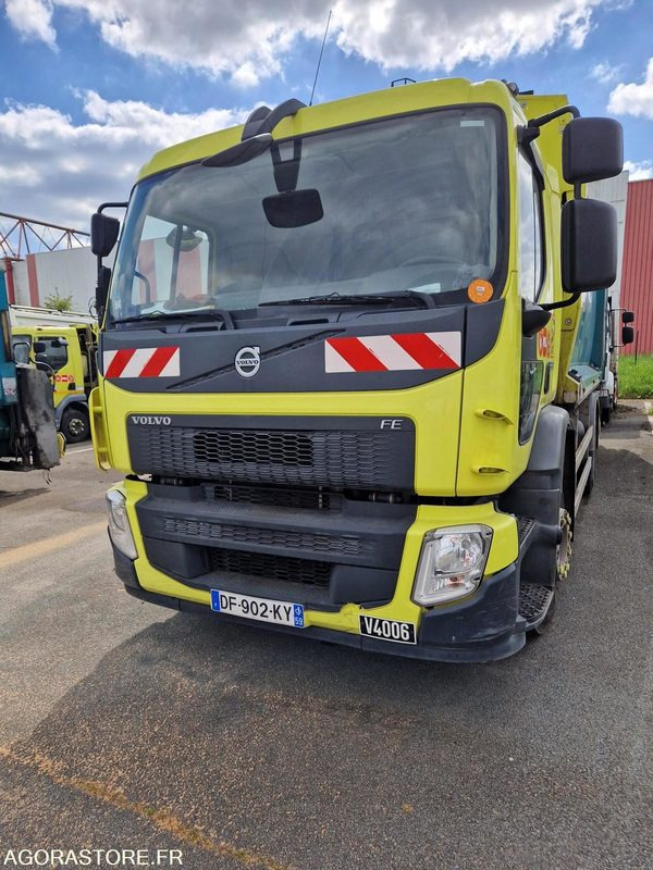 PORTEUR BOM 26T VOLVO GEESINK - 2014 - 154700kms - Vuilniswagen: afbeelding 1 PORTEUR BOM 26T VOLVO GEESINK - 2014 - 154700kms - Vuilniswagen: afbeelding 1