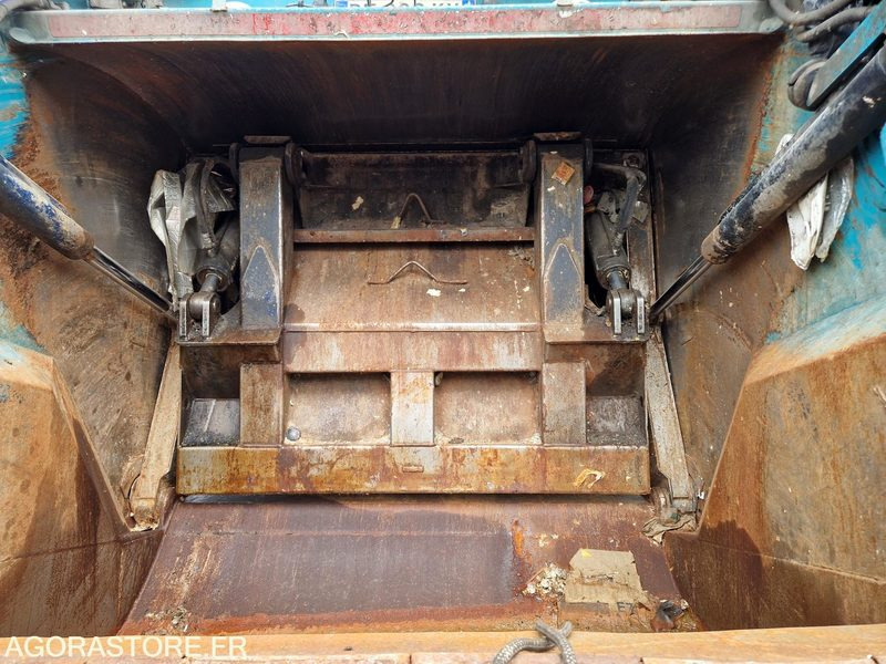 *PORTEUR BOM 26T VOLVO GEESINK - 2014 - - Vuilniswagen: afbeelding 4 *PORTEUR BOM 26T VOLVO GEESINK - 2014 - - Vuilniswagen: afbeelding 4