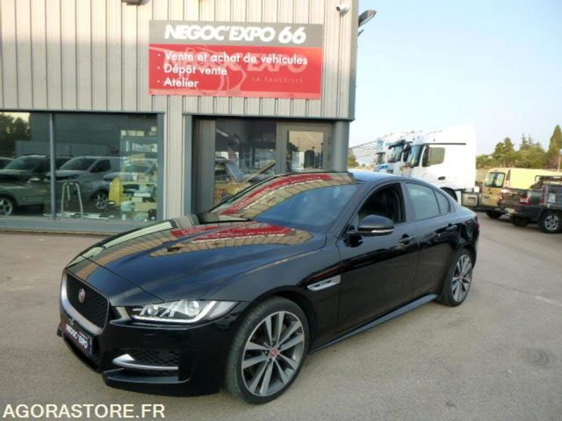 PRIX TTC 0% TVA - JAGUAR XE 2.0 180CV R SPORT AWD - 2016 - 160 000km - Personenwagen: afbeelding 1 PRIX TTC 0% TVA - JAGUAR XE 2.0 180CV R SPORT AWD - 2016 - 160 000km - Personenwagen: afbeelding 1