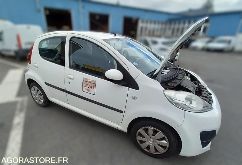 Peugeot 107- CZ681SJ - Personenwagen: afbeelding 1 Peugeot 107- CZ681SJ - Personenwagen: afbeelding 1