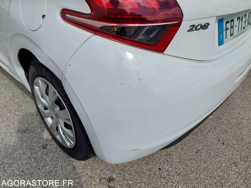 Peugeot 208 - 2018 - 111 261 kms- FB713AZ-ESSENCE - Personenwagen: afbeelding 5 Peugeot 208 - 2018 - 111 261 kms- FB713AZ-ESSENCE - Personenwagen: afbeelding 5