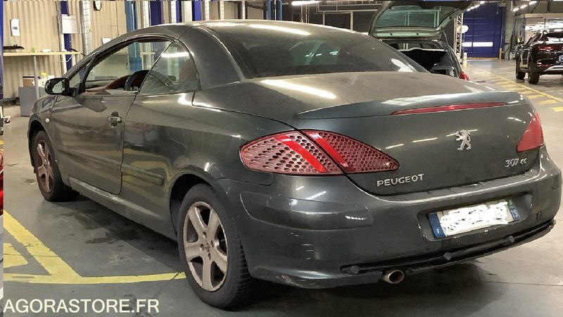 Peugeot 307 CC 2.0 16V - Cabrio: afbeelding 2 Peugeot 307 CC 2.0 16V - Cabrio: afbeelding 2