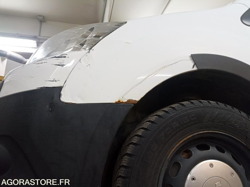 Peugeot Partner (pour pièces) - Kleine bestelwagen: afbeelding 2 Peugeot Partner (pour pièces) - Kleine bestelwagen: afbeelding 2