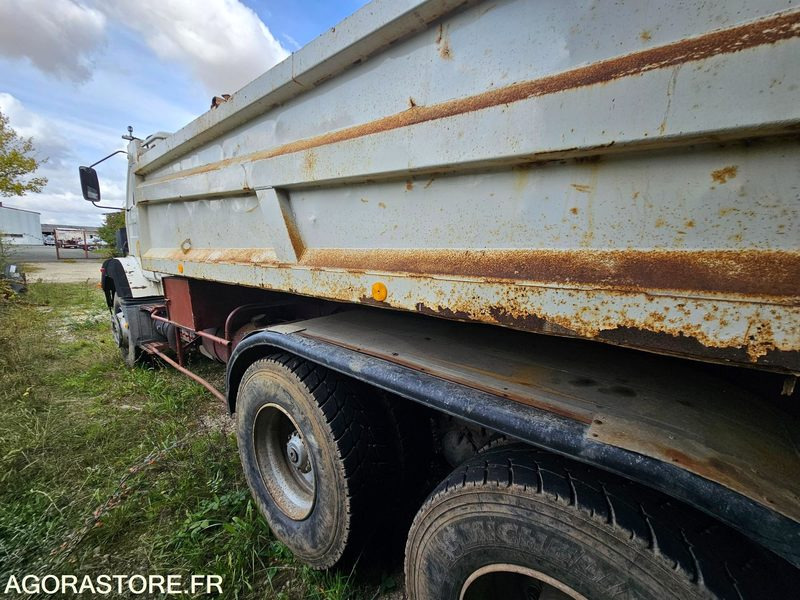 Porteur benne Renault C260 - 1985 - 356393km - BQ230WS - Kipper vrachtwagen: afbeelding 4 Porteur benne Renault C260 - 1985 - 356393km - BQ230WS - Kipper vrachtwagen: afbeelding 4
