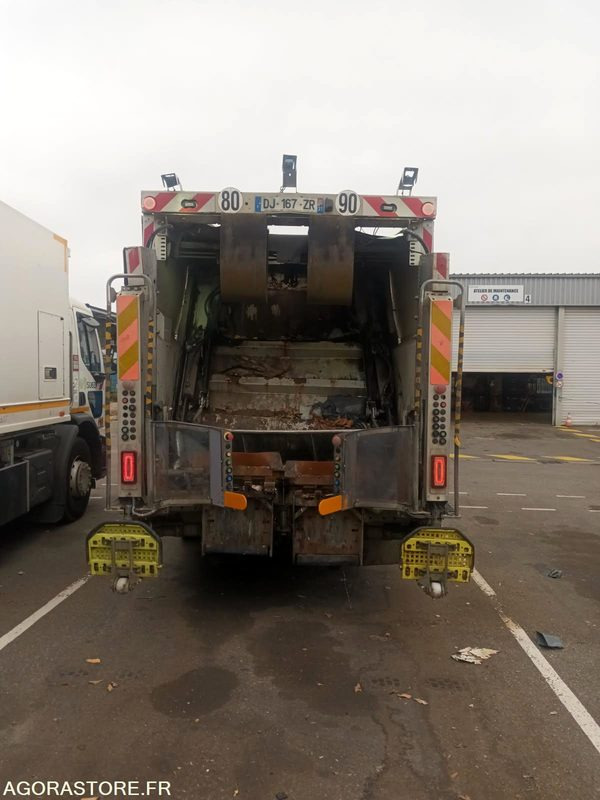 RENAULT 26T/BOM - DJ167ZR - Vuilniswagen: afbeelding 2 RENAULT 26T/BOM - DJ167ZR - Vuilniswagen: afbeelding 2