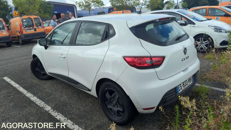 RENAULT CLIO 158419kms - 2017 - Personenwagen: afbeelding 4 RENAULT CLIO 158419kms - 2017 - Personenwagen: afbeelding 4