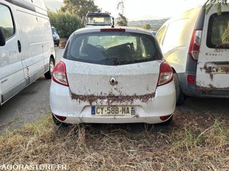 RENAULT CLIO - 1998 - 87625KM - CY588MA - Personenwagen: afbeelding 5 RENAULT CLIO - 1998 - 87625KM - CY588MA - Personenwagen: afbeelding 5