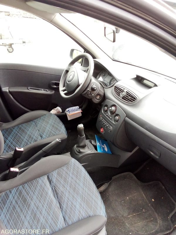 RENAULT CLIO 2008 - 91679 KMS - Personenwagen: afbeelding 4 RENAULT CLIO 2008 - 91679 KMS - Personenwagen: afbeelding 4