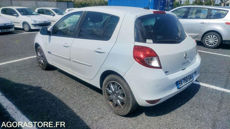 RENAULT CLIO - 2011 - 202079kms - Personenwagen: afbeelding 2 RENAULT CLIO - 2011 - 202079kms - Personenwagen: afbeelding 2