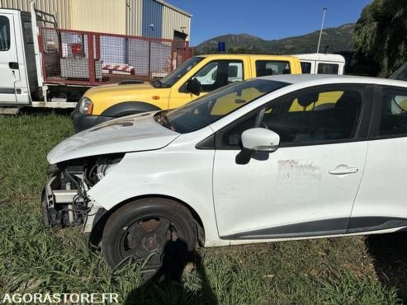 RENAULT CLIO - 2014 - 169502KM - DL008WA - Personenwagen: afbeelding 3 RENAULT CLIO - 2014 - 169502KM - DL008WA - Personenwagen: afbeelding 3