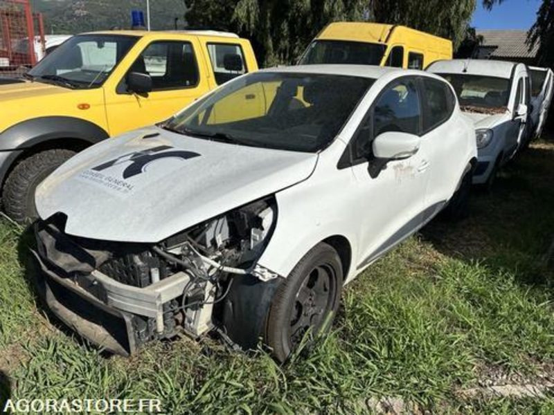 RENAULT CLIO - 2014 - 169502KM - DL008WA - Personenwagen: afbeelding 2 RENAULT CLIO - 2014 - 169502KM - DL008WA - Personenwagen: afbeelding 2