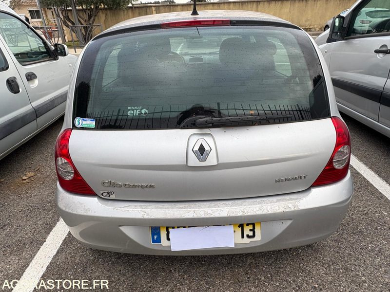 RENAULT CLIO 3 - Personenwagen: afbeelding 2 RENAULT CLIO 3 - Personenwagen: afbeelding 2