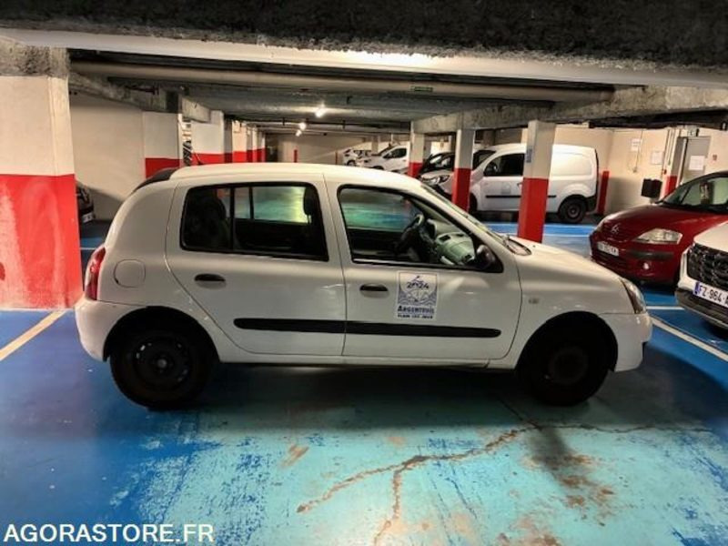 RENAULT CLIO ESSENCE de 2008 avec 153100 KMS PARFAIT ETAT ET ROULANTE - Personenwagen: afbeelding 3 RENAULT CLIO ESSENCE de 2008 avec 153100 KMS PARFAIT ETAT ET ROULANTE - Personenwagen: afbeelding 3