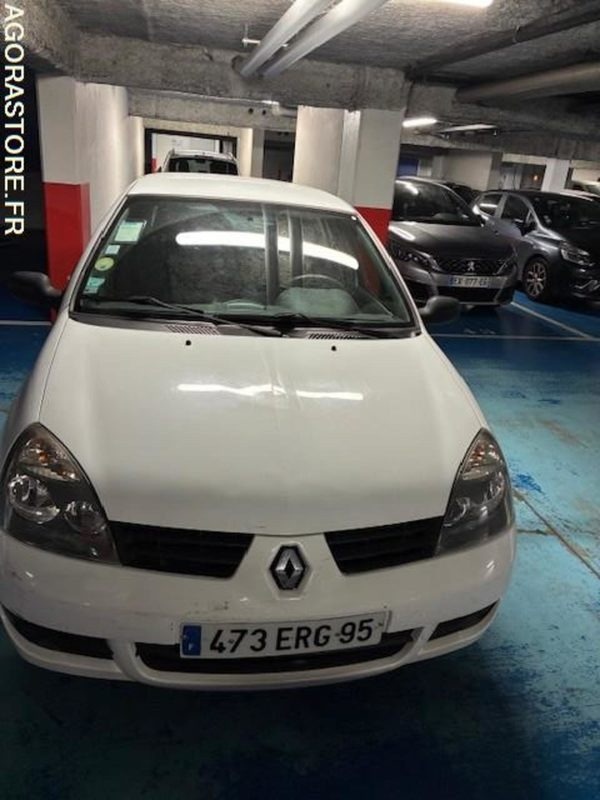 RENAULT CLIO ESSENCE de 2008 avec 153100 KMS PARFAIT ETAT ET ROULANTE - Personenwagen: afbeelding 1 RENAULT CLIO ESSENCE de 2008 avec 153100 KMS PARFAIT ETAT ET ROULANTE - Personenwagen: afbeelding 1