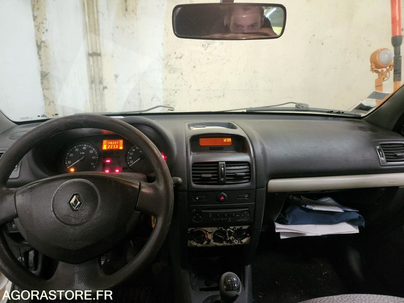 RENAULT CLIO - Personenwagen: afbeelding 3 RENAULT CLIO - Personenwagen: afbeelding 3