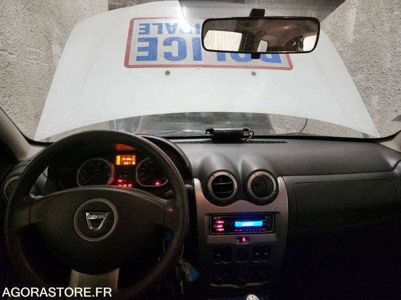 RENAULT DUSTER - SUV: afbeelding 2 RENAULT DUSTER - SUV: afbeelding 2