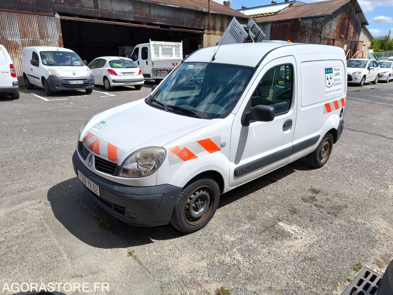 RENAULT KANGOO 144266kms 2008 - Kleine bestelwagen: afbeelding 1 RENAULT KANGOO 144266kms 2008 - Kleine bestelwagen: afbeelding 1