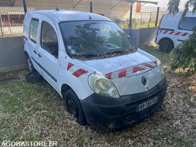 RENAULT KANGOO - 2010 - 278573km - AR154YG - Kleine bestelwagen: afbeelding 3 RENAULT KANGOO - 2010 - 278573km - AR154YG - Kleine bestelwagen: afbeelding 3