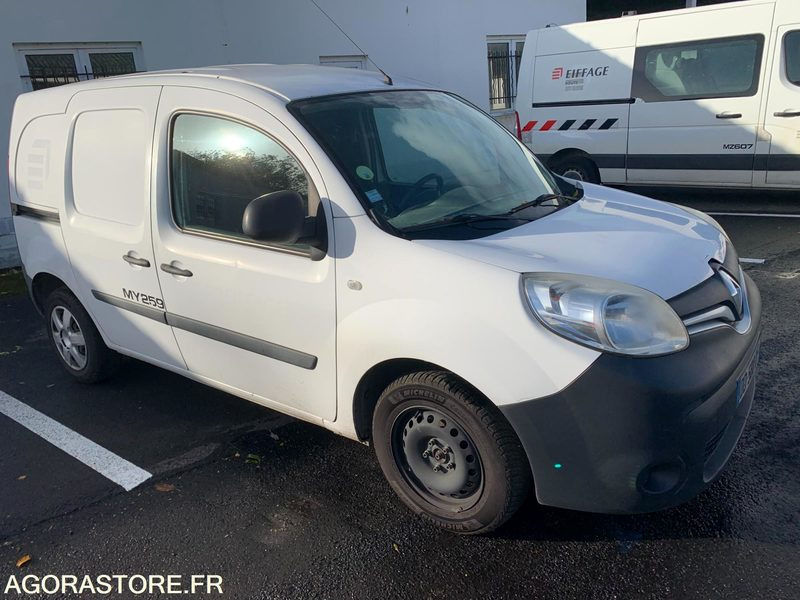 RENAULT KANGOO - 2014  / 279387 Km - Kleine bestelwagen: afbeelding 4 RENAULT KANGOO - 2014  / 279387 Km - Kleine bestelwagen: afbeelding 4