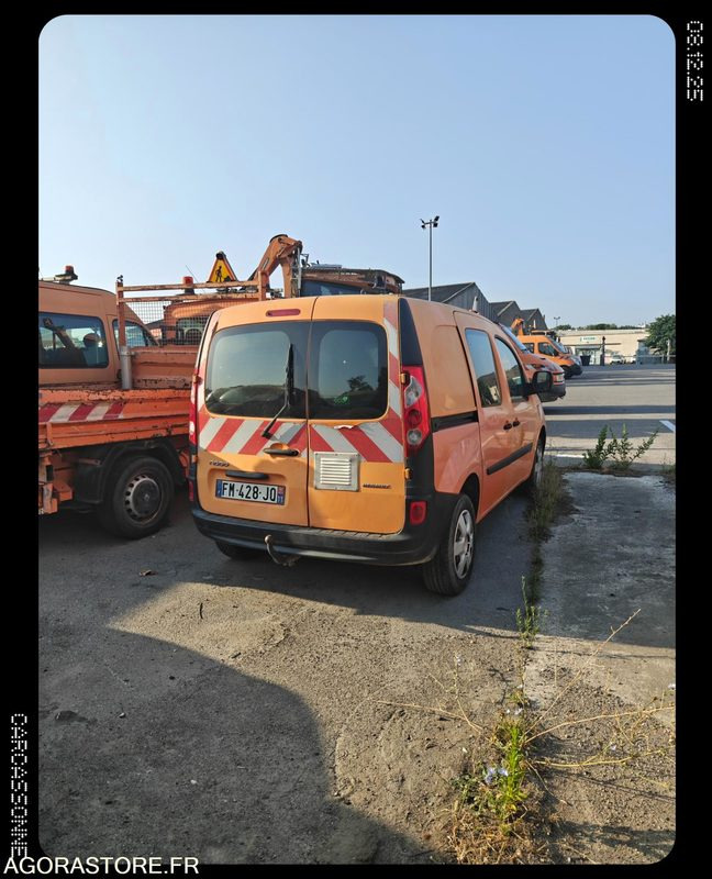 RENAULT KANGOO FM-428-JQ - 2008 - 195935 KM moteur tournant - Kleine bestelwagen: afbeelding 2 RENAULT KANGOO FM-428-JQ - 2008 - 195935 KM moteur tournant - Kleine bestelwagen: afbeelding 2