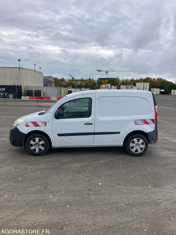 RENAULT KANGOO diesel - Année 2016 - 322 400 km - Kleine bestelwagen: afbeelding 2 RENAULT KANGOO diesel - Année 2016 - 322 400 km - Kleine bestelwagen: afbeelding 2