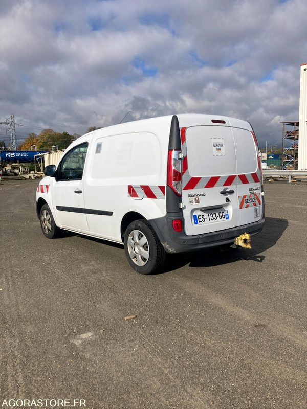 Kleine bestelwagen RENAULT KANGOO diesel - Année 2017 - 330 000 km: afbeelding 7 Kleine bestelwagen RENAULT KANGOO diesel - Année 2017 - 330 000 km: afbeelding 7