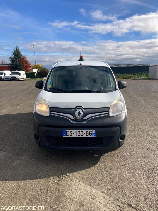RENAULT KANGOO diesel - Année 2017 - 330.000 km - Kleine bestelwagen: afbeelding 2 RENAULT KANGOO diesel - Année 2017 - 330.000 km - Kleine bestelwagen: afbeelding 2