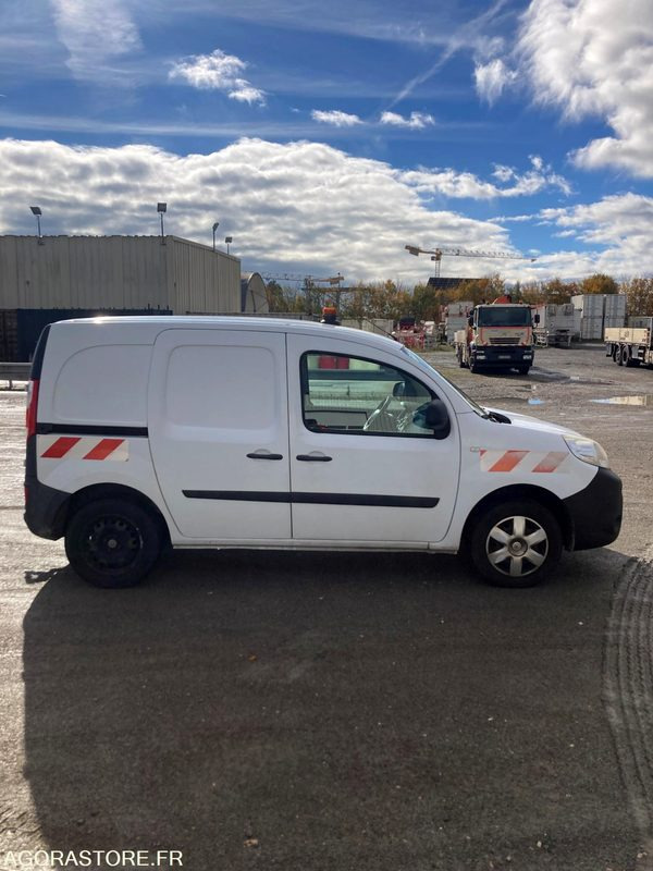 RENAULT KANGOO diesel - Année 2017 - 330 000 km - Kleine bestelwagen: afbeelding 4 RENAULT KANGOO diesel - Année 2017 - 330 000 km - Kleine bestelwagen: afbeelding 4